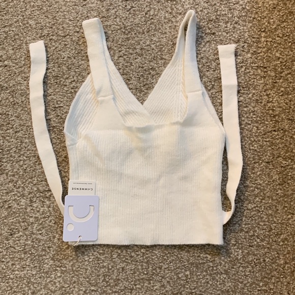 COMMENSE: Criss Cross Tie Back Crop Sweater Vest - Picture 2 of 3